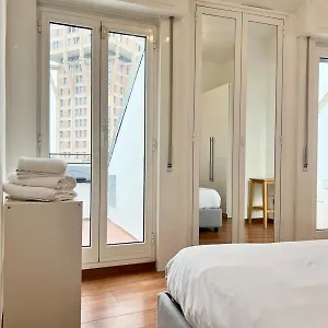  Apartment Comecasa 2 Bedrooms 450mt From Duomo Italy